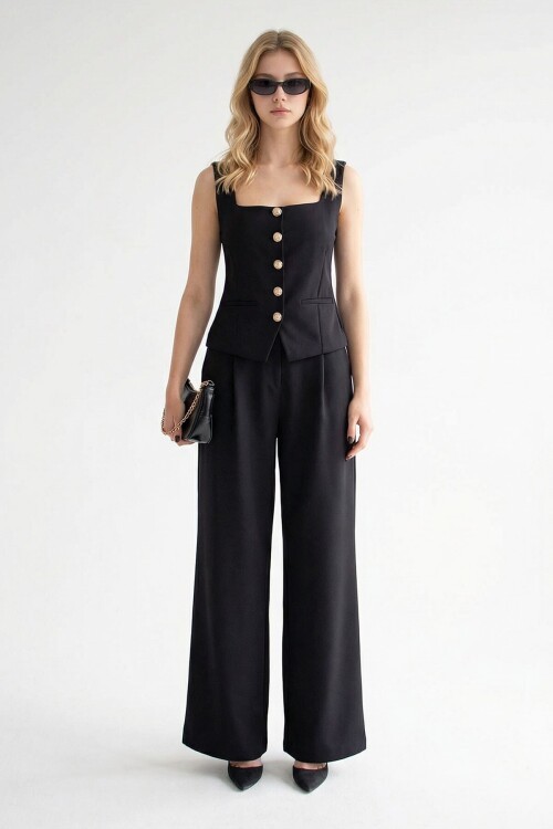 Siyah Brit Detaylı Kare Yaka Crep Bluz Ve Pantolon Alt Üst Takım