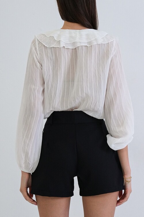 Siyah Geniş Kemerli Dokuma Mini Şort