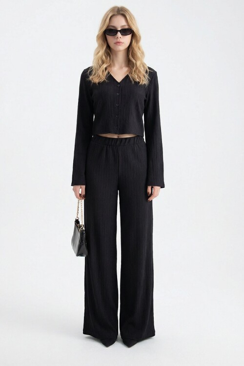 Siyah Geniş Kol Düğme Detaylı Yakalı Bluz Ve Palazzo Pantolon Alt Üst Takım