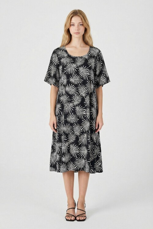 Siyah Geniş Yaka Desenli Midi Boy Elbise