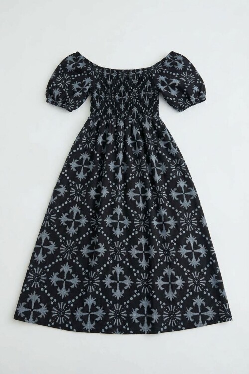 Siyah Kare Yaka Beli Çiçek Desenli Dokuma Yazlık Elbise