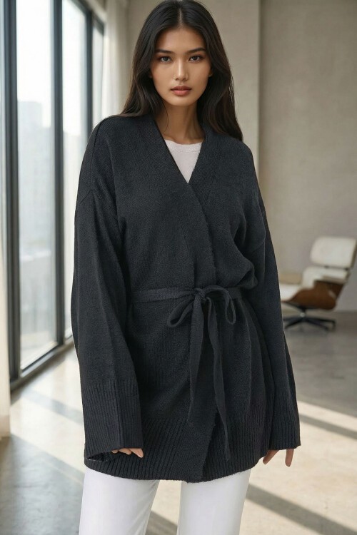 Siyah Kuşak Bağlamalı Uzun Triko Hırka BCHPK-251237