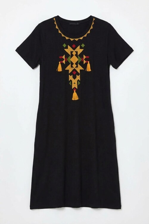 Siyah Turuncu Nakış İşlemeli Örme Viscon Elbise