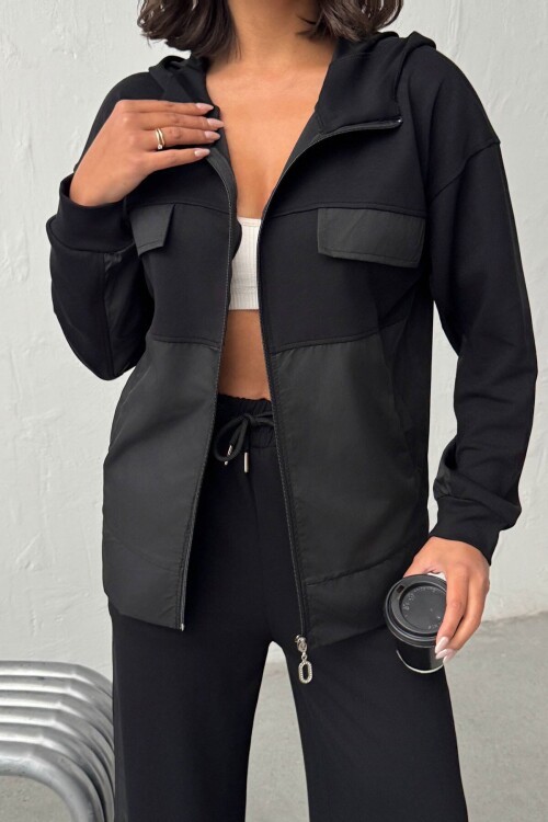Siyah Yumuşak Dokulu Garnili Kapüşonlu Sweatshirt Ve Pantolon Alt Üst Takım BCHN-25261023