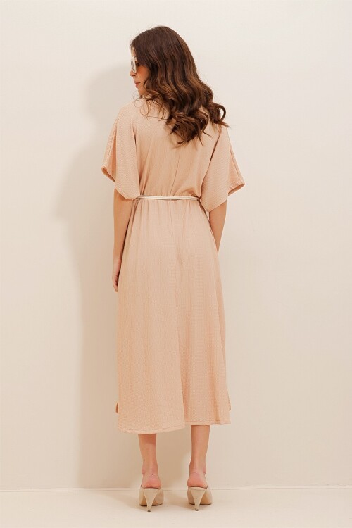 Vanilya Kruvaze Yaka Kemerli Krinkıl Elbise