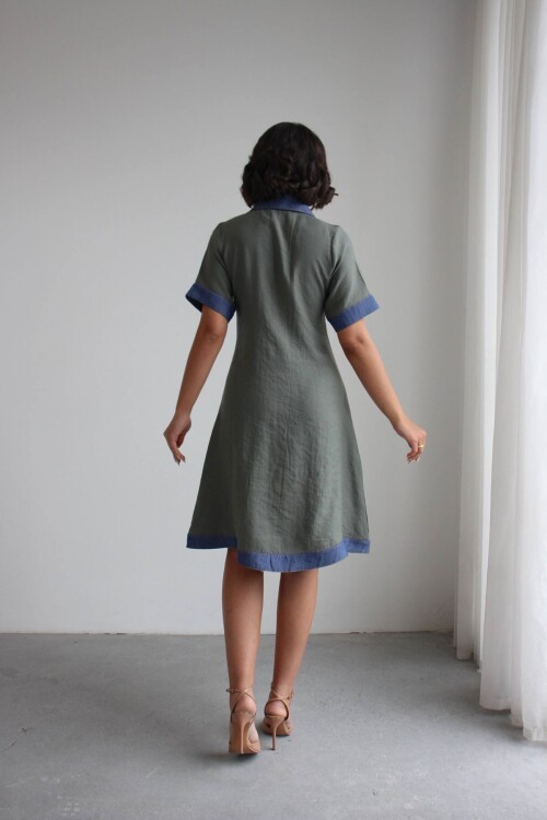 Yeşil Denim Garnili Düğmeli Tensel Dokuma Elbise