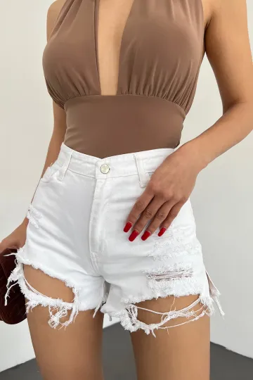 Beyaz Yıkamalı Lazer Yırtıklı Mini Denim Şort