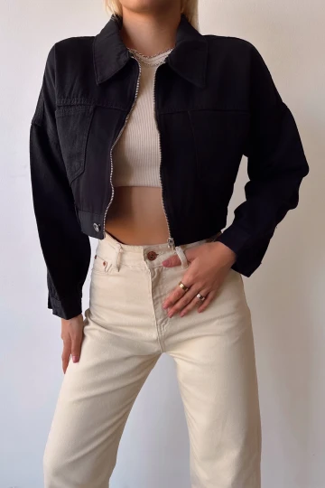 Siyah Çift Cepli Fermuarlı Yıkamalı Crop Denim Ceket BCDF-235410