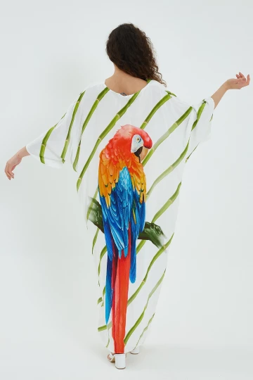 Maxi Boy Yeşil V Yaka Çizgili Sırtı Baskılı Salaş Dokuma Elbise BCVL-24932