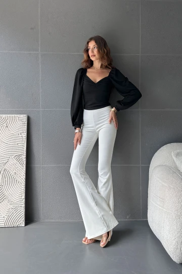 Siyah Kare Yaka Büzgü Detaylı Bluz BCDF-242119