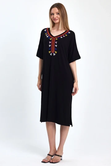 Maxi Boy Siyah Nakış İşlemeli Örme Viscon Elbise BCVL-251053