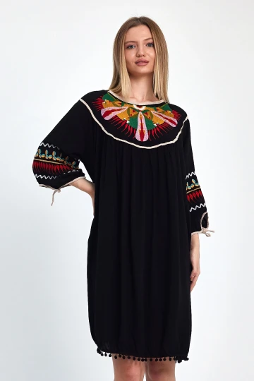 Maxi Boy Siyah Nakış İşlemeli Püsküllü Dokuma Viscon Elbise BCVL-251001