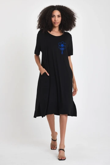 Maxi Boy Siyah Saks Nakış İşlemeli Örme Viscon Elbise BCVL-251023