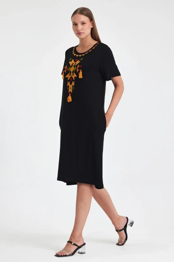 Maxi Boy Siyah Turuncu Nakış İşlemeli Örme Viscon Elbise BCVL-251025