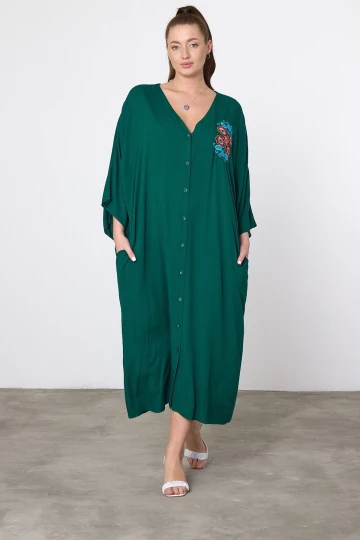 Maxi Boy Zümrüt Yeşili Nakış İşlemeli Dokuma Viscon Elbise BCVL-25V038