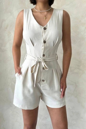 Beyaz Kuşaklı Pileli Düğmeli Şort Tulum BCHN-25255055