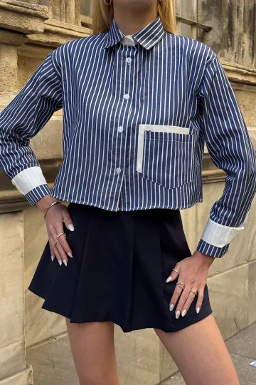 Lacivert Manşet Ve Cepleri Garnili Çizgili Oversize Crop Dokuma Gömlek