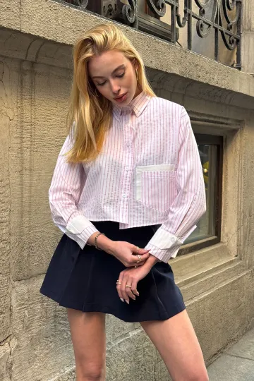 Pembe Çizgili Manşet Ve Cepleri Garnili Çizgili Oversize Crop Dokuma Gömlek