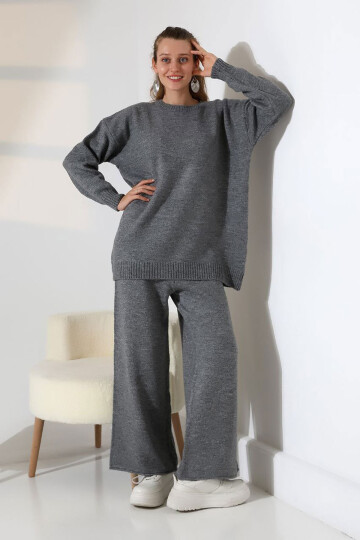 Antrasit Bisiklet Yaka Kazak Ve Geniş Paça Pantolon Alt Üst Triko Takım BCES-252005