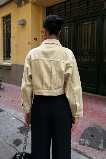 Bej Çift Cep Denim Crop Ceket