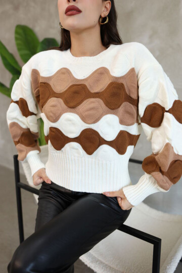 Ekru Bisiklet Yaka Kabartma Desenli Triko Kazak BCES-252034