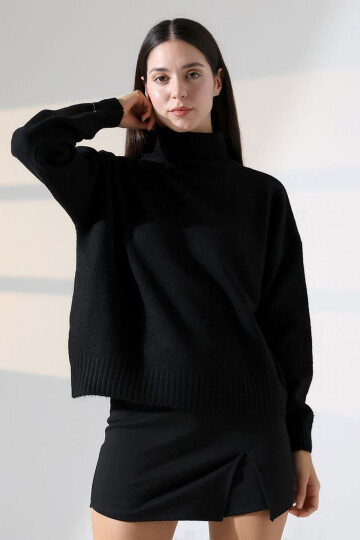 Siyah Boğazlı Yumuşak Dokulu Triko Kazak BCES-252023