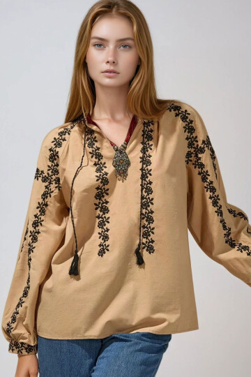 Bej Etnik Desenli Balon Kol Önü Bağlamalı V Yaka Bluz BCHESQ-251137