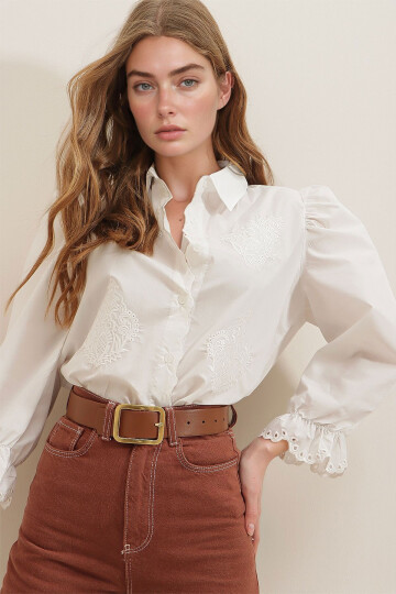 Beyaz Prenses Kol Güpür Nakışlı Dokuma Gömlek BCHESQ-251125
