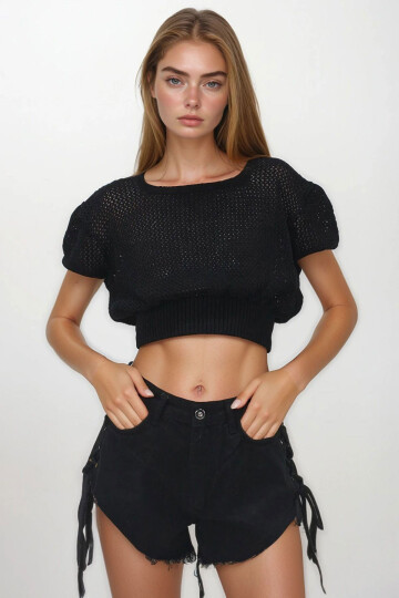 Siyah 4 Cepli Bağcık Detaylı Püsküllü Kot Şort BCHNW-251190