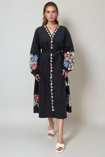 Siyah V Yaka Full Nakışlı Astarlı Dokuma Elbise BCHESQ-251039