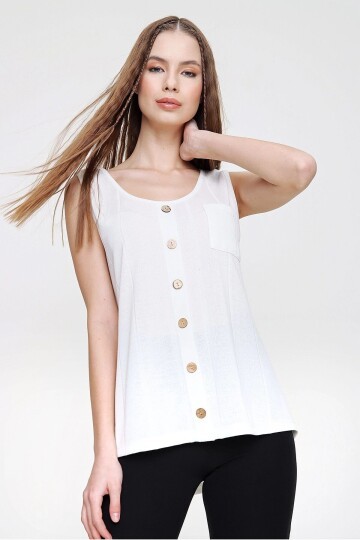 Ekru Askılı Düğmeli İnce Örme Triko Bluz