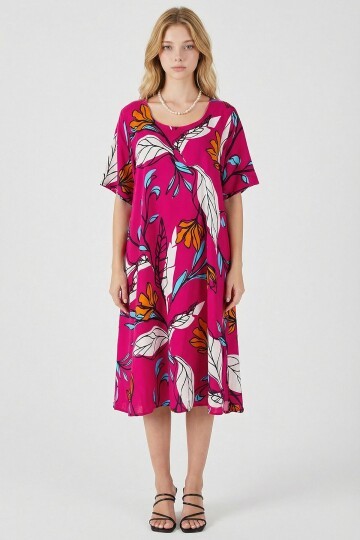 Fuşya Yaprak Desenli U Yaka Kısa Kollu Midi Boy Elbise