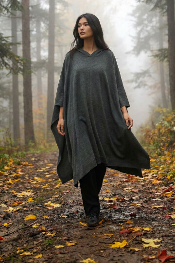 Haki Kapüşonlu Yırtmaçlı Triko Panço BCHPK-251245