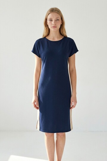 Lacivert Yanları Beyaz Şeritli Modal Kumaş Elbise