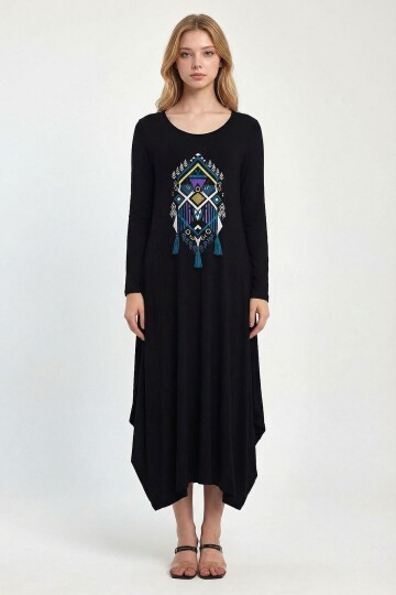 Siyah Çift Cepli Uzun Kol Nakış İşlemeli Püsküllü Uzun Boy Elbise