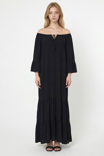 Siyah Kayık Yaka Maxi Boy Dokuma Viscon Elbise