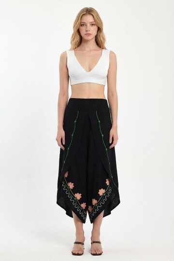 Siyah Nakış İşlemeli Viscon Dokuma Şalvar Pantolon