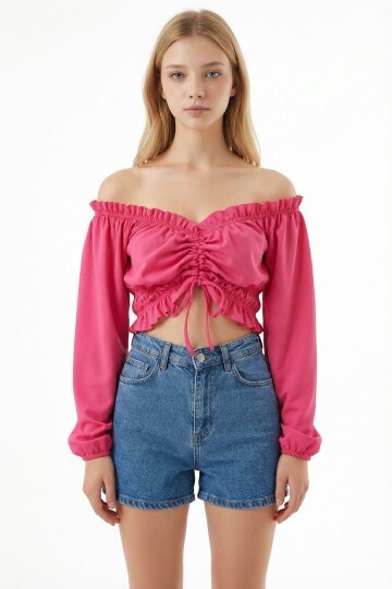 Pembe Madonna Yaka Omuz Dekolteli Önü Büzgülü Crop Bluz