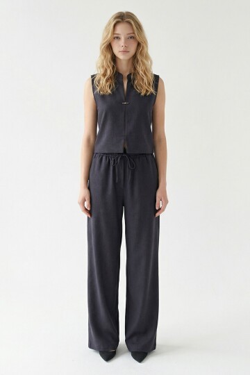 Siyah Hakim Yaka Bluz Ve Beli Lastikli Dokuma Pantolon Alt Üst Takım