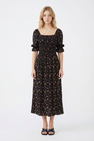 Siyah Kare Yaka Beli Gipeli Çiçek Desenli Dokuma Yazlık Elbise