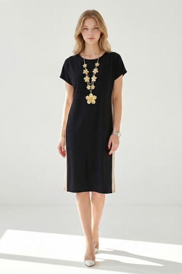 Siyah Yanları Beyaz Şeritli Modal Kumaş Elbise