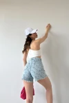 Mavi Paçası Püsküllü Desenli Denim Şort BCDF-243306-1