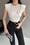 Beyaz Omuzu Vatkalı Buzzy Bluz BCDF-252157