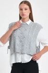 Gri Yanı Bağcıklı Motifli Triko Süveter BCVL-T244050