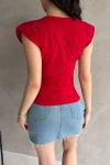 Kırmızı Omuzu Vatkalı Buzzy Bluz BCDF-252157