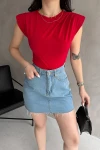 Kırmızı Omuzu Vatkalı Buzzy Bluz BCDF-252157