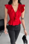 Kırmızı Yakası Ve Kolları Volanlı Crep Bluz BCDF-252161