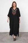 Maxi Boy Siyah Nakış İşlemeli Dokuma Viscon Elbise BCVL-25V044