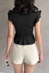 Siyah Yakası Ve Kolları Volanlı Crep Bluz BCDF-252161