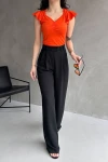 Turuncu V Yaka Omuzu Volan Detaylı Crep Bluz BCDF-252168